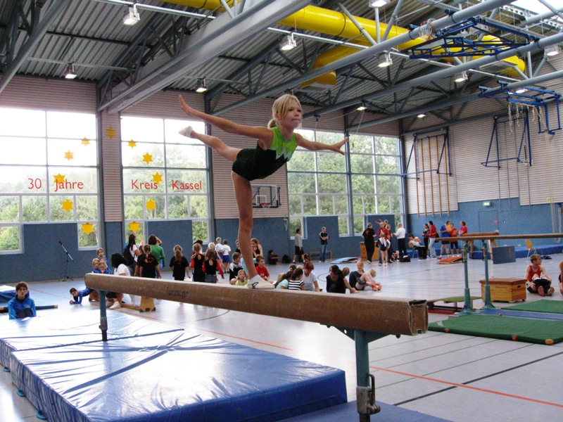 Anna-Lena am Schwebebalken