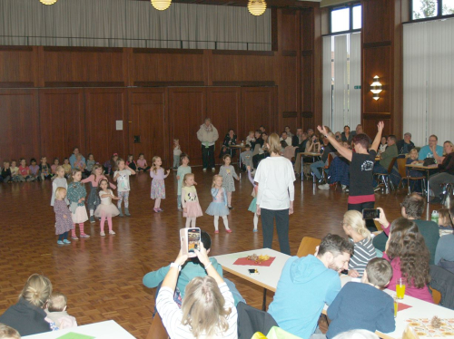 (1)__Maggys-Tanzm&auml;&auml;use__u__Mimis-Hopser__20231104.jpg